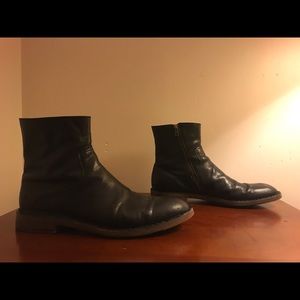 Frye Jones Chelsea boot